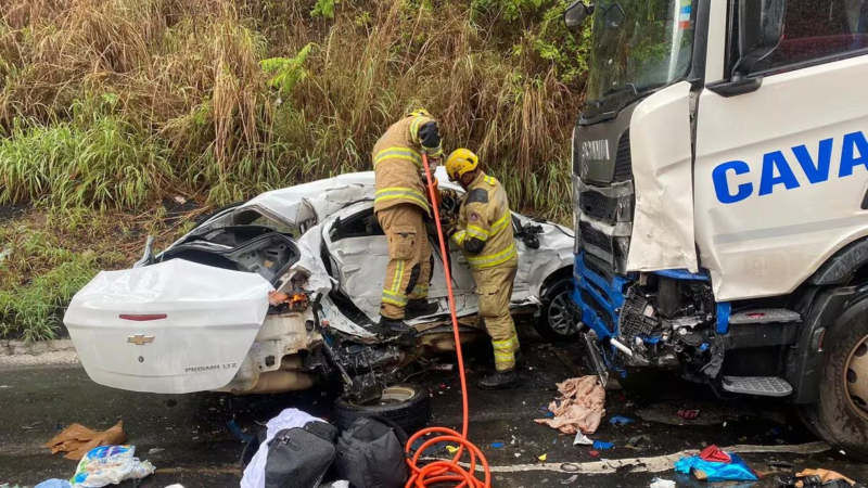 URGENTE: Nossa querida cantora GOSPEL acaba de morrer em grave aciden… Ver mais