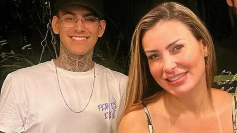 Filho de Andressa Urach conta como é gravar sua mãe tendo relações: “Eu fico exc… Ver mais