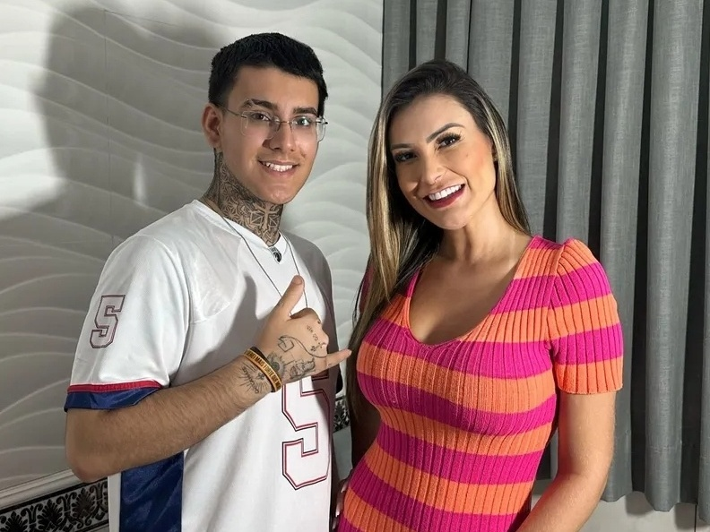 Andressa Urach afirma ter feit0 sex0 com c4ch0rr0 aos 11 anos e diz qu… Ver mais